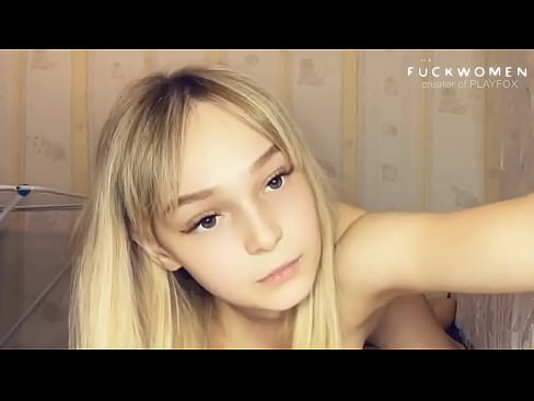 ❤️ Gabar dugsi oo aan dhergin ayaa siisa saaxiibkeed lacag la'aan afka ah ️ anaga
